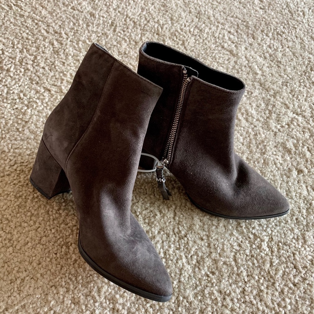 Brand new michael kors boots / booties 6